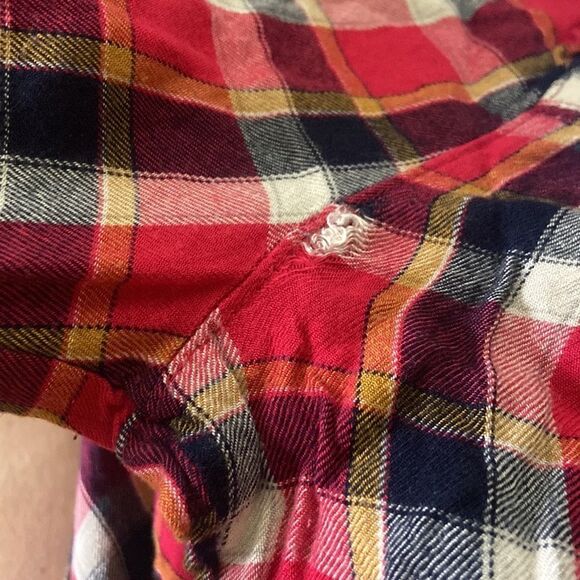 So Cowboy Plaid Front Button Women’s Top. - Picture 10 of 10